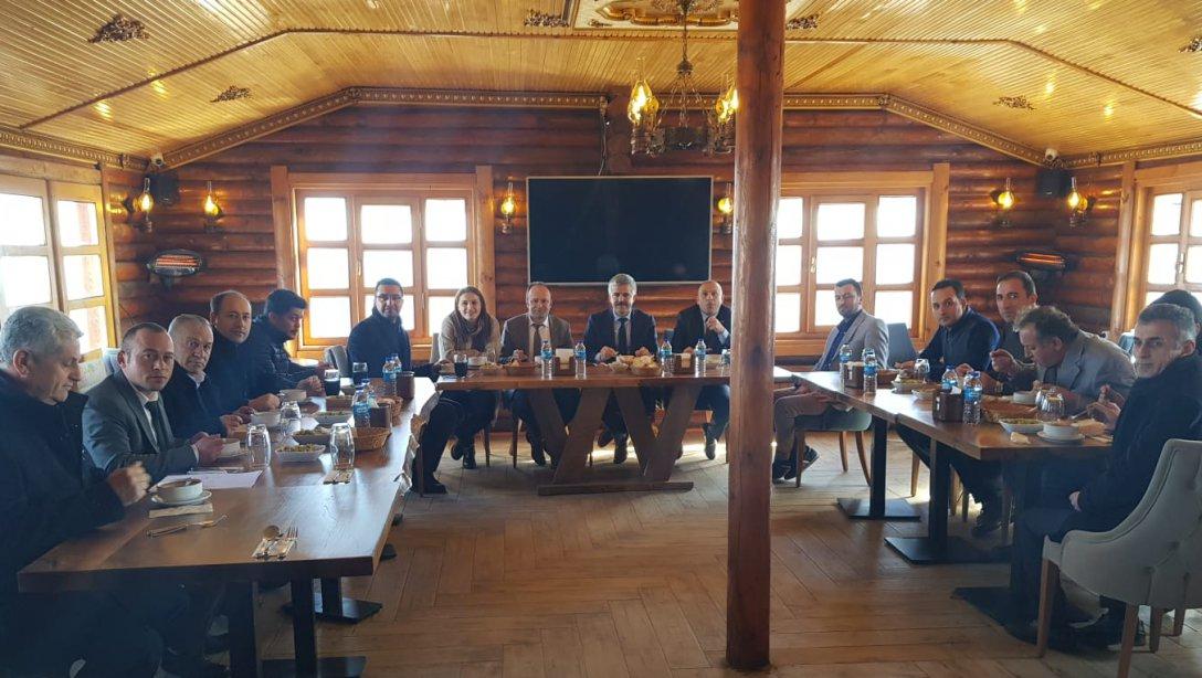 Gürgentepe Belediyesi Çamlıca Sosyal Tesislerinde Okul Kurum Müdürlerimiz ile İkinci Dönem Değerlendirme Toplantısı Yapıldı