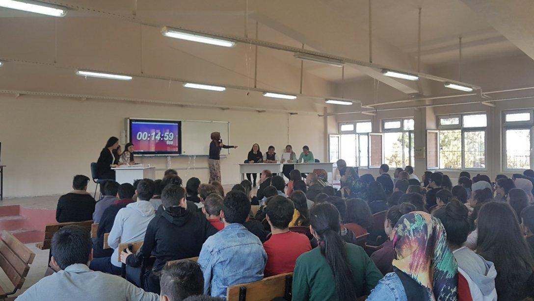 Işıktepe Şehit Hüseyin Özdamar MTAL ile Şehit Ahmet Yaşar AL Öğrencileri Münazara Yarışmasında Bir Araya Geldiler