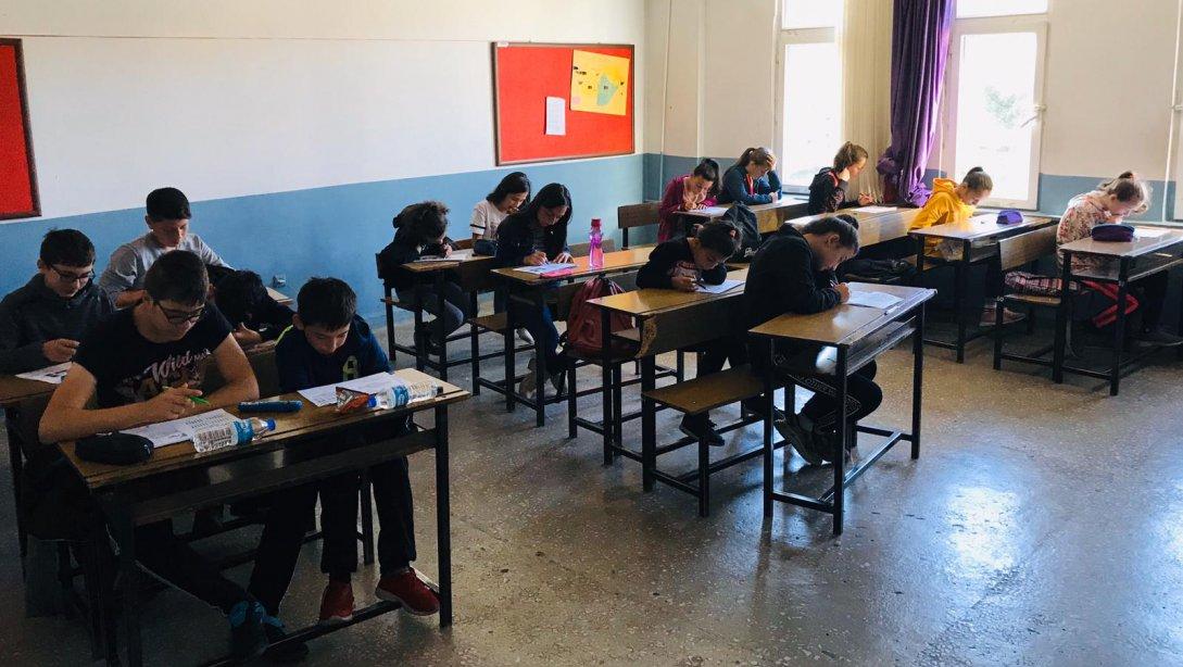 Cumhuriyet Ortaokulumuz Gözetmensiz Sınav Uygulaması