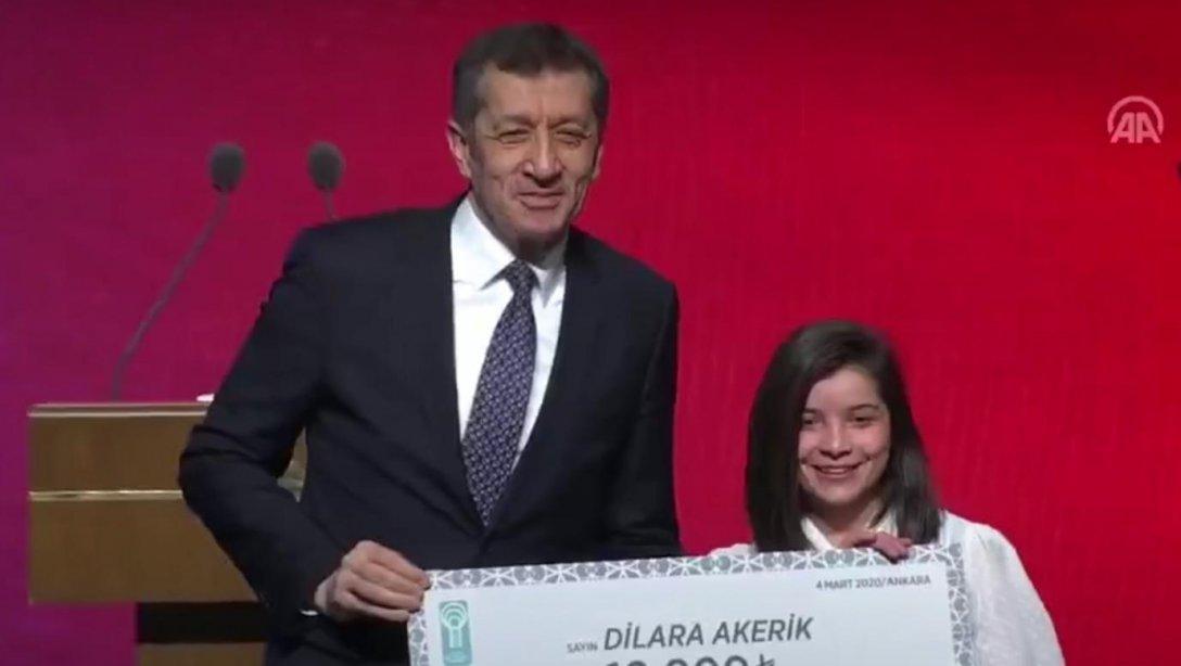 Gürgentepe Şehit Ahmet Yaşar Anadolu Lisesi Öğrencilerinden 12. Sınıf Öğrencisi Dilara AKERİK'i Başarısından Dolayı Tebrik Ederiz