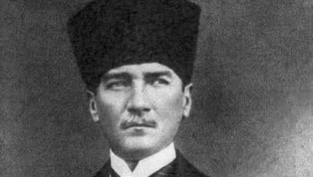 İlçe Milli Eğitim Müdürümüz Mehmet BİLÜ'nün 10 Kasım Atatürk'ü Anma Günü Mesajı
